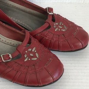 Size 6 Predictions Red w Silver Accents Loafers